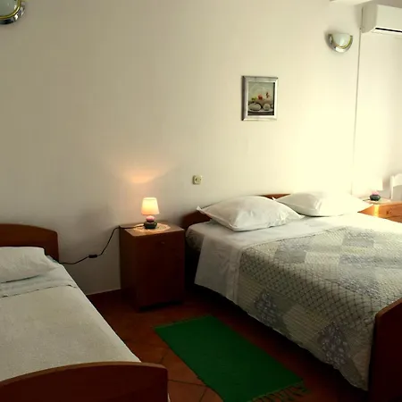 Apartman With A Parking Space - 8493