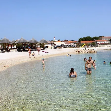 With Parking Space - 8493 公寓