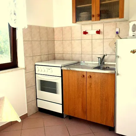 With Parking Space - 8493 乌格连