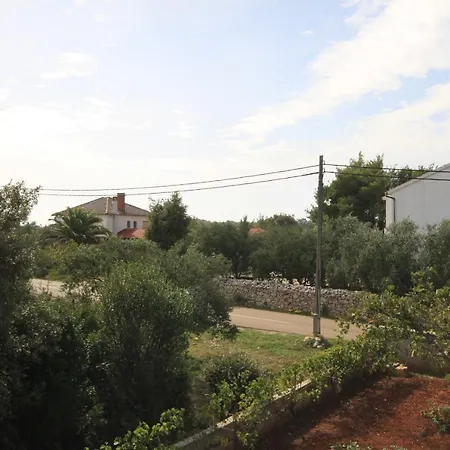 With Parking Space - 8493 公寓 *