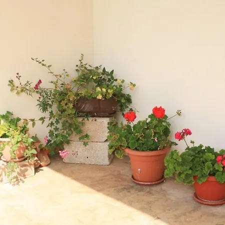 With Parking Space - 8493 乌格连