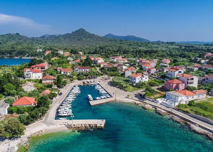 With Parking Space - 8493 * Ugljan